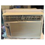 WINDOW AIR CONDITIONER-CHECK OUT THE PIC