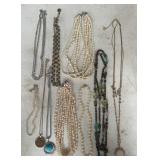LADIES JEWELRY ITEMS-ASSORTED