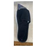 SLIPPERS-CHECK OUT THE PIC
