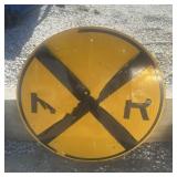 FEDERAL/STATE REGULATORY SIGN-"RAILROAD CROSSING"