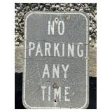 FEDERAL/STATE REGULATORY SIGN-"NO PARKING"