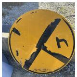 FEDERAL/STATE REGULATORY SIGN-"RAILROAD CROSSING"