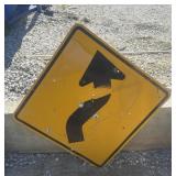 FEDERAL/STATE REGULATORY SIGN-"CURVE"