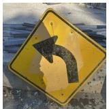 FEDERAL/STATE REGULATORY SIGN-"CURVE"