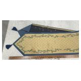 TABLE RUNNER-APPROX. 6