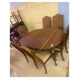 Table 6 chairs and leaf