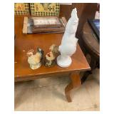 Chicken figures