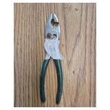 Pliers