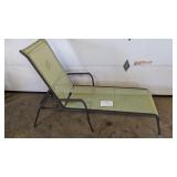 4 lounge chairs