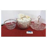 Punch bowl w/cups and service pieces