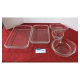 5 pieces of Pyrex