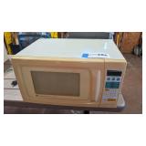 White Westinghouse carousel microwave