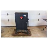 Propane Smoky Mountain series smoker