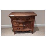 Oak commode, 3 drawers and door