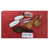 Primitive items, Wabash Glass, IN