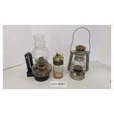 Bracket lamp, 2 oil lamps