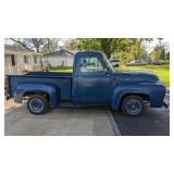 Customized 1953 Ford F100 Pick-up