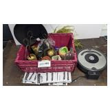 Robot Roomba, bonnet, misc., tote