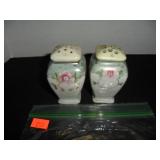Floral Design Salt and Pepper Shakers