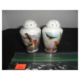 White with bird design Salt and Pepper Shakers