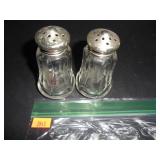 Clear cut crystal with flower print Salt and