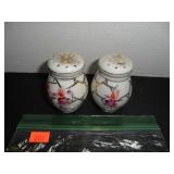 White & Gold with flowers Salt and Pepper Shakers