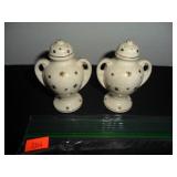 White & Gold Star Salt and Pepper Shakers