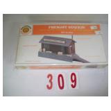 Bachmann Freight Station