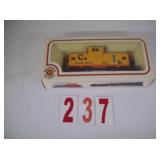 Bachmann 36 ft Chessie Caboose