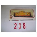 Bachmann 36 ft Chessie Caboose