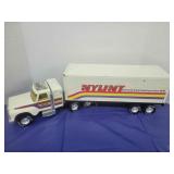 Nyline Semi Truck & Trailer