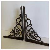 PAIR OF VANTAGE METAL BRACKETS