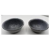SMALL GRAY GRANITEWARE BOWLS