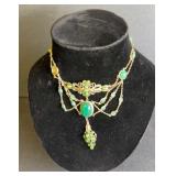 VTG LADIES GREEN STONE FILIGREE NECKLACE
