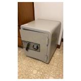 Sentry 1330 Safe Open Do Have the Combination 17 x