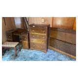 Three Piece Waterfall Bedroom Set: Chest of