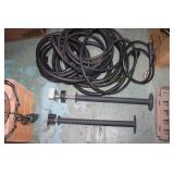 2 Stabilizer Stands & 2 RV Power Cords