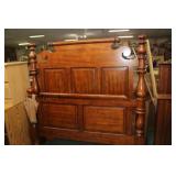 Liberty Furniture 4 Poster Queen Size Bed