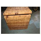 Wicker Baskets & Linens