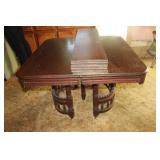 Gallery Base Table w/ Five 10 ¼ inch Leaves,
