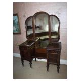 Depression Vanity w/ Batwing Mirrors 49x18x66