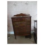 Depression Four Drawer Chest 32x18x47