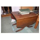 Duncan Phyfe Mahogany Drop Leaf Table w/ 2 Center