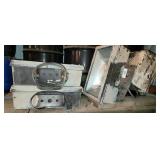 Four 400-Watt Halogen Lights 21x13x7.5