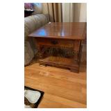 Ethan Allen End Table w/ Drawer 26x26