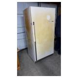 Frigidaire 156 Upright Freezer NO Key 32 x 30 x