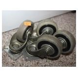 Set of Castors