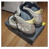 Pr of Ladies 8 1/2 Asolo & Pr of Echo 8 1/2 Shoes