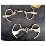 Handcuffs 
