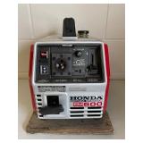 Honda EM600 Portable Gas Generator